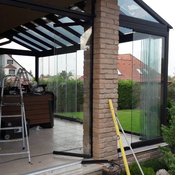 lapozható üvegterasz,eltolható üvegterasz,üvegteraszok