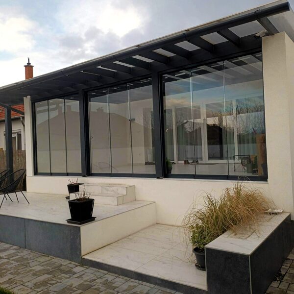 üveg teraszok,üveg tetőbeépítés